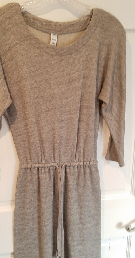 Gap Grey dress. Great for curvy. W00000037